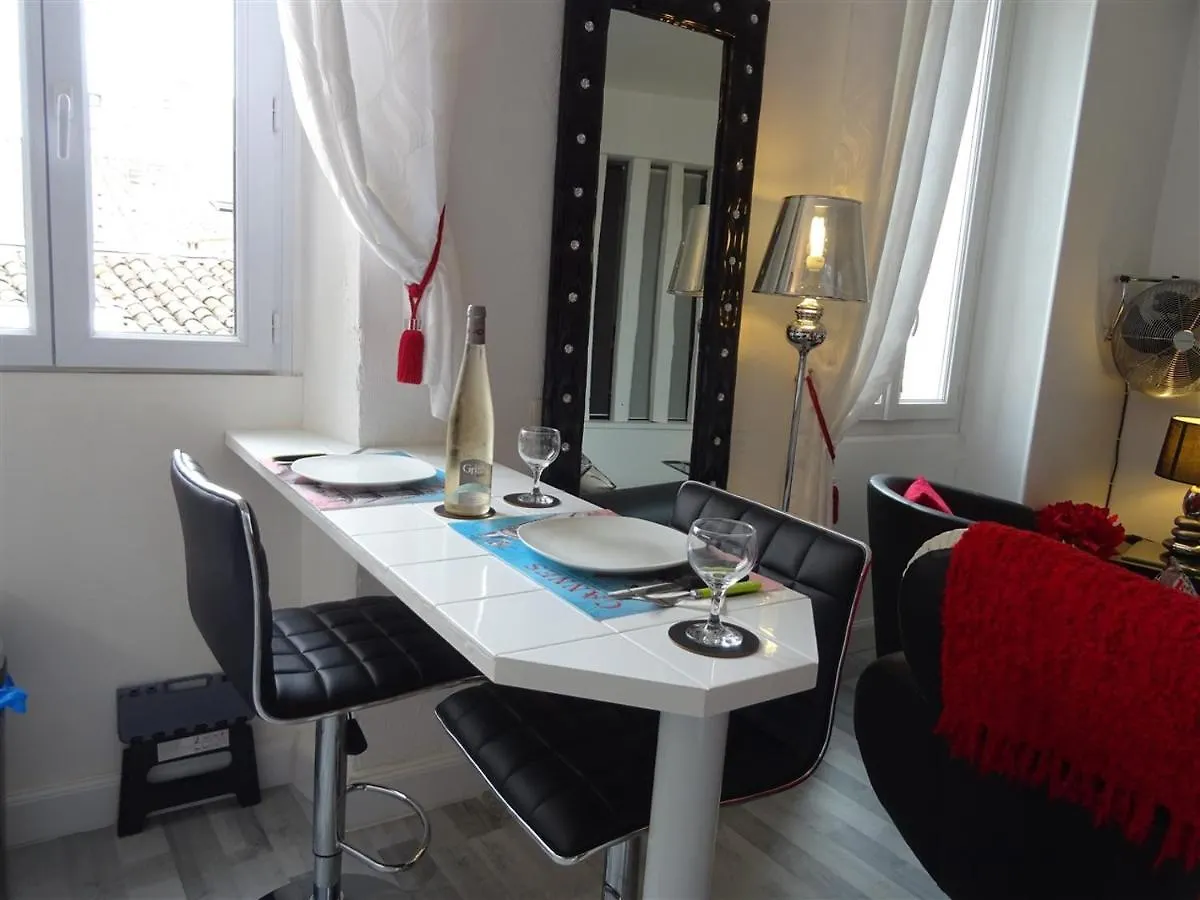 Apartment Rue St Antoine Cannes