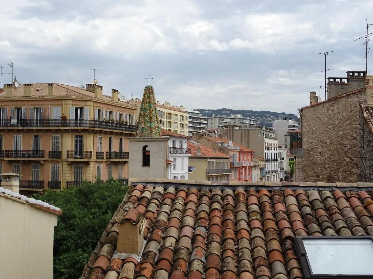 Apartment Rue St Antoine Cannes