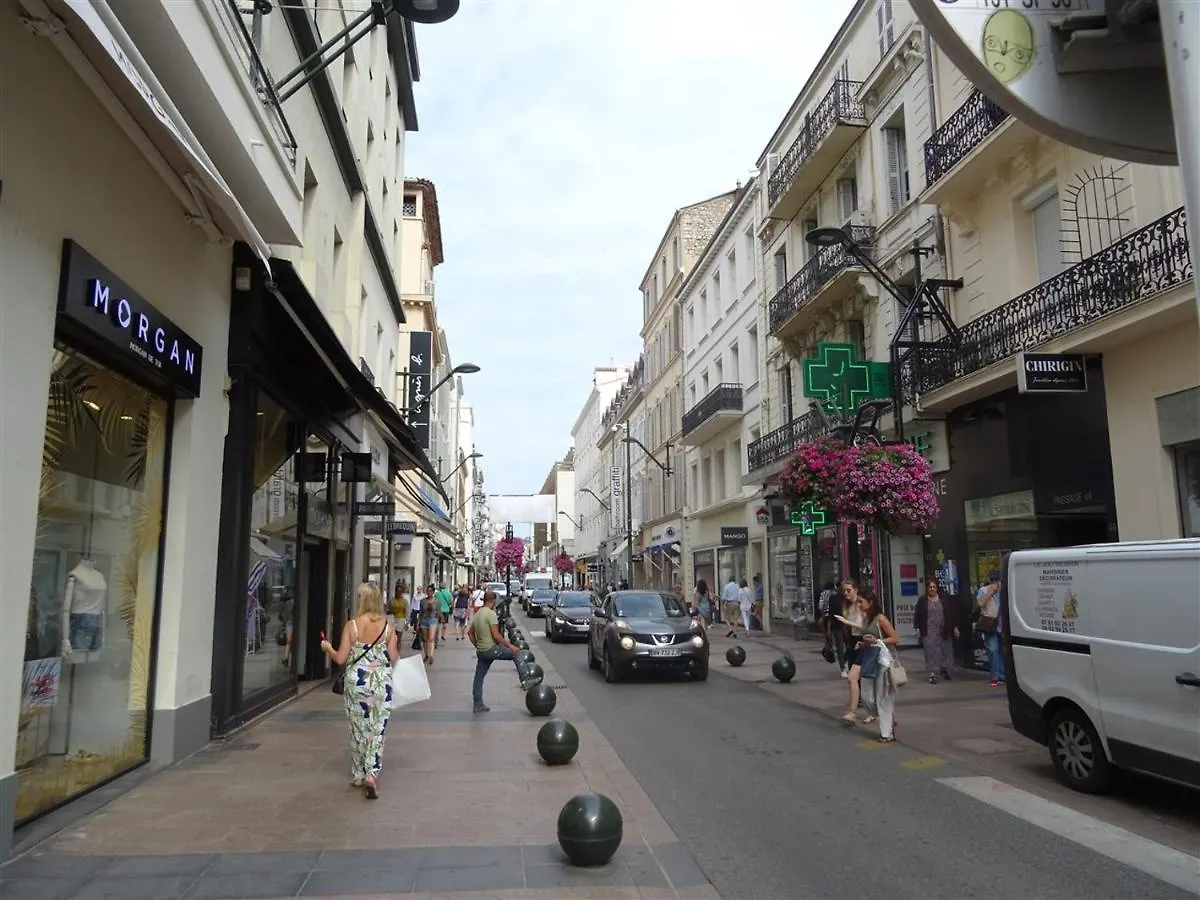 Apartment Rue St Antoine Cannes 0*,  Francie